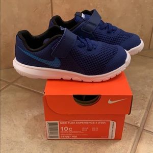 NWT NIKE 10c SHOE